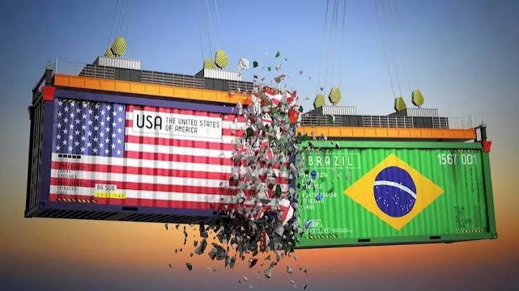 Tarifas dos EUA contra produtos brasileiros entram em vigor e acendem alerta para economia, mas governo promete reação firme
